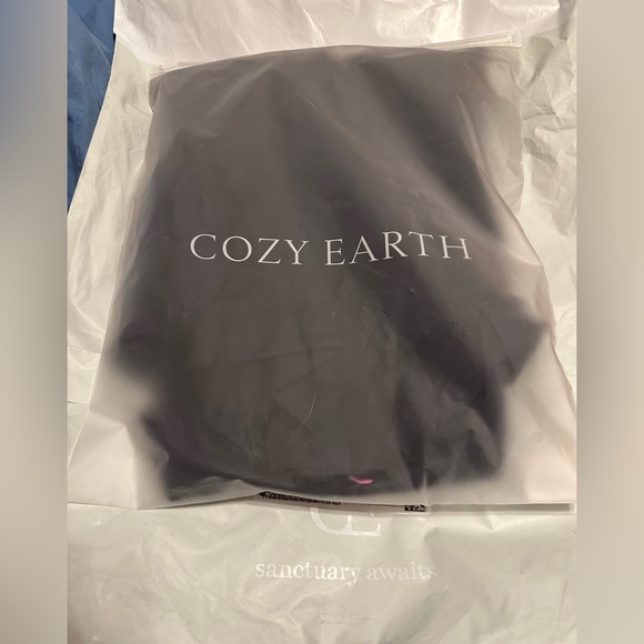 NWT - CozyEarth - Bamboo Collared Long Sleeve Button Down - XS - Blue - Picture 5 of 6